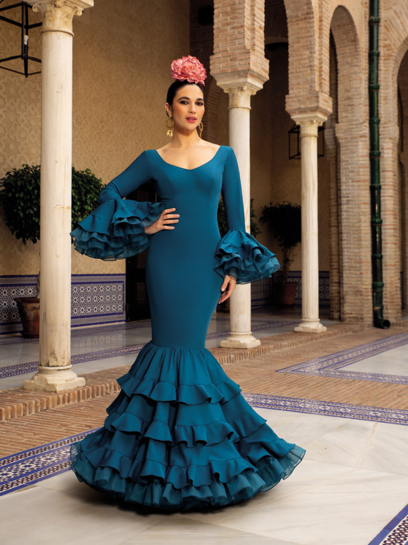 Traje de flamenca azul petróleo